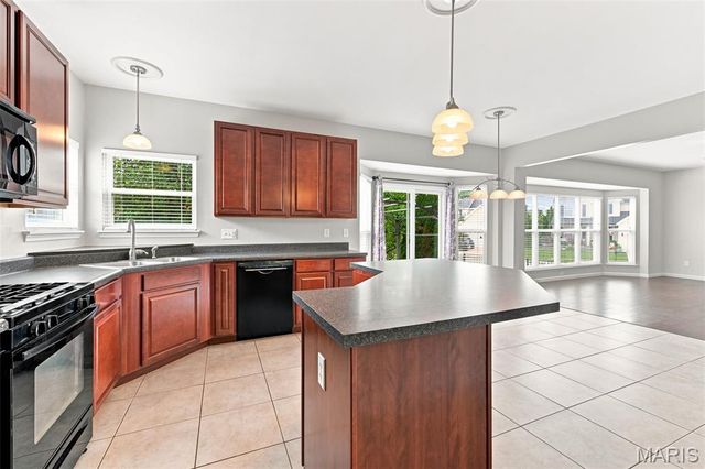 104 Towergate Drive, Lake St Louis, MO 63367