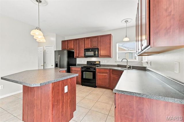 104 Towergate Drive, Lake St Louis, MO 63367