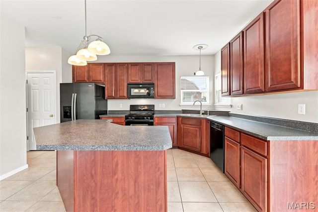 104 Towergate Drive, Lake St Louis, MO 63367
