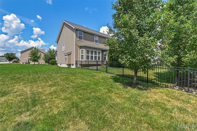 104 Towergate Drive, Lake St Louis, MO 63367