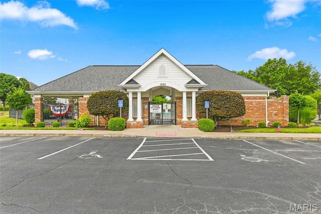 104 Towergate Drive, Lake St Louis, MO 63367