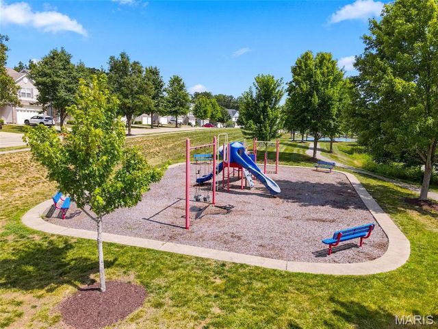 104 Towergate Drive, Lake St Louis, MO 63367