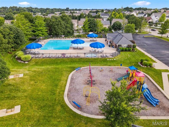 104 Towergate Drive, Lake St Louis, MO 63367