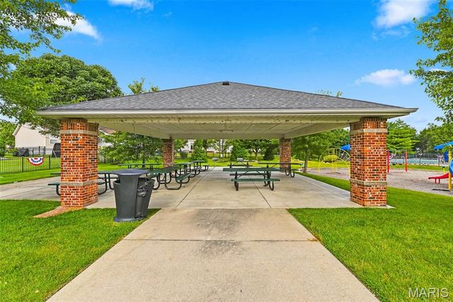 104 Towergate Drive, Lake St Louis, MO 63367