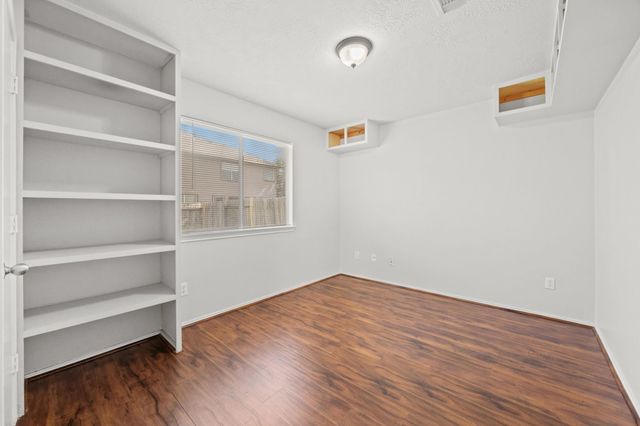 2746 Grahamwood Lane, Houston, TX 77047