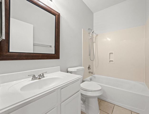 2746 Grahamwood Lane, Houston, TX 77047