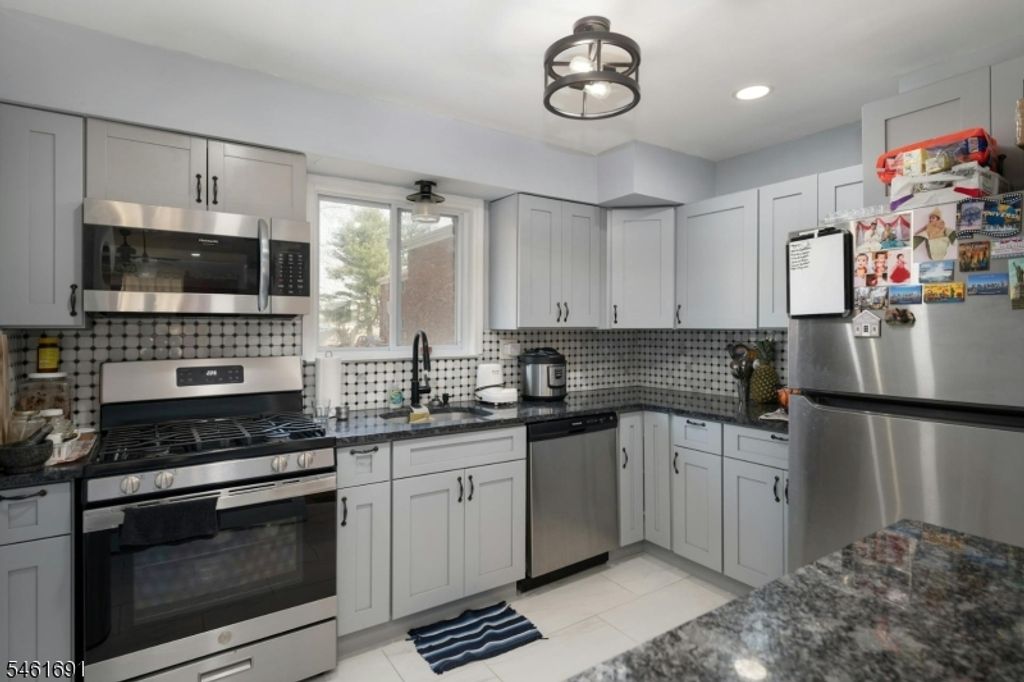 180 Littleton Rd, Parsippany-troy Hills Twp., NJ 07054