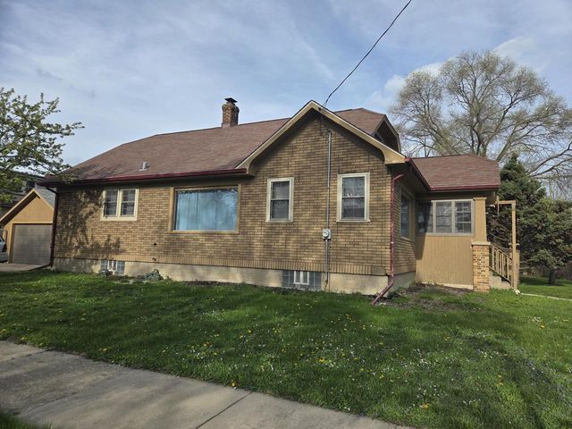 2220 76th STREET, Kenosha, WI 53143