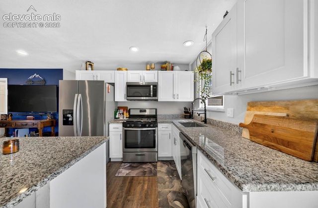 3389 Foxridge Drive, Colorado Springs, CO 80916