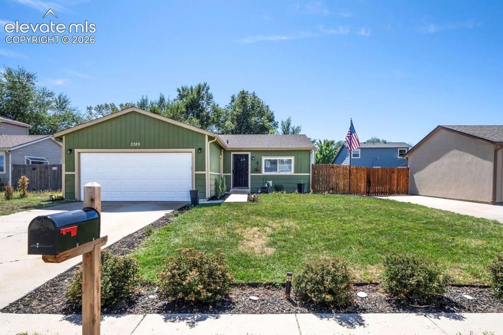 3389 Foxridge Drive, Colorado Springs, CO 80916