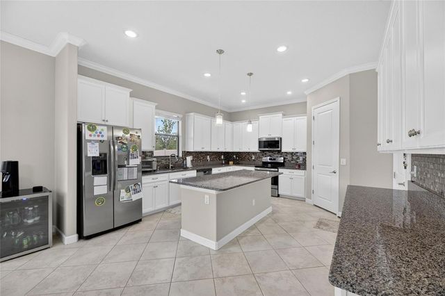 2905 HILLIARD DRIVE, Wesley Chapel, FL 33543
