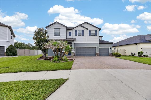 2905 HILLIARD DRIVE, Wesley Chapel, FL 33543