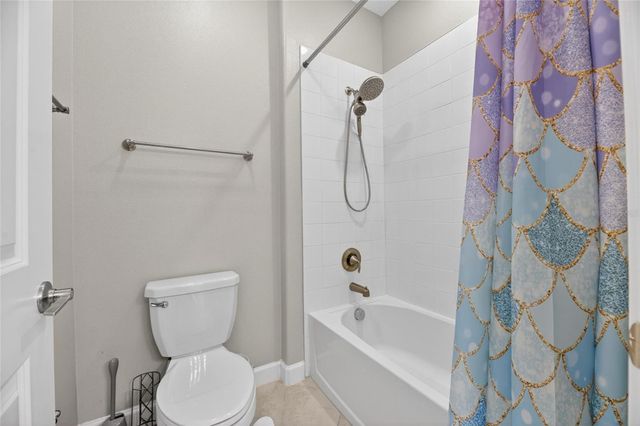 2905 HILLIARD DRIVE, Wesley Chapel, FL 33543