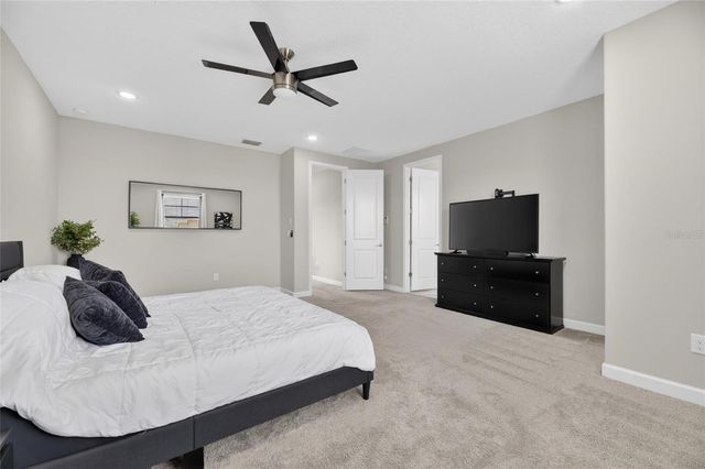 2905 HILLIARD DRIVE, Wesley Chapel, FL 33543