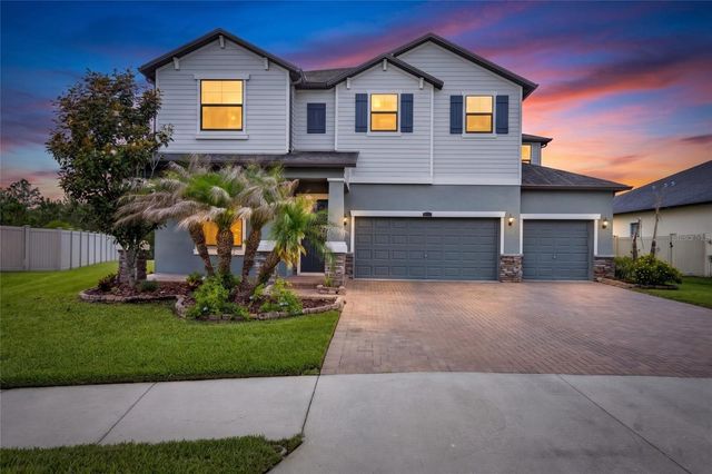 2905 HILLIARD DRIVE, Wesley Chapel, FL 33543
