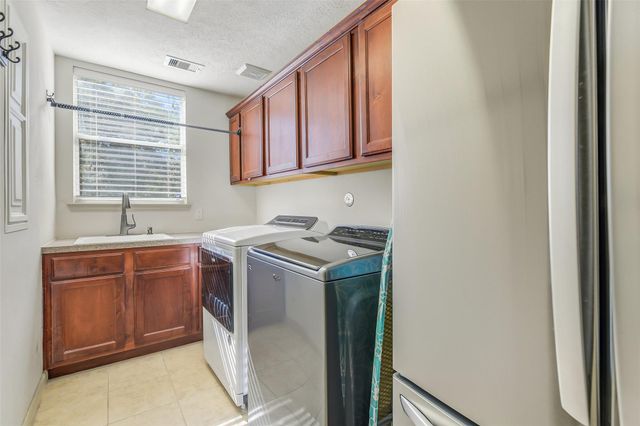32711 Tall Oaks Way, Magnolia, TX 77354