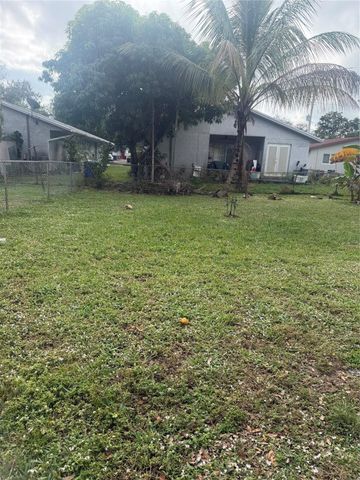 5738 Lincoln Street B, Hollywood, FL 33021