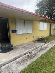 5738 Lincoln Street B, Hollywood, FL 33021