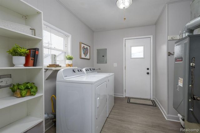 17204 Park Lane, Fraser, MI 48026