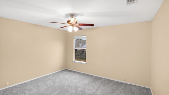 9000 King Ranch Drive, Cross Roads, TX 76227