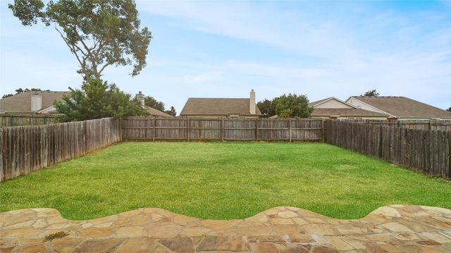 9000 King Ranch Drive, Cross Roads, TX 76227
