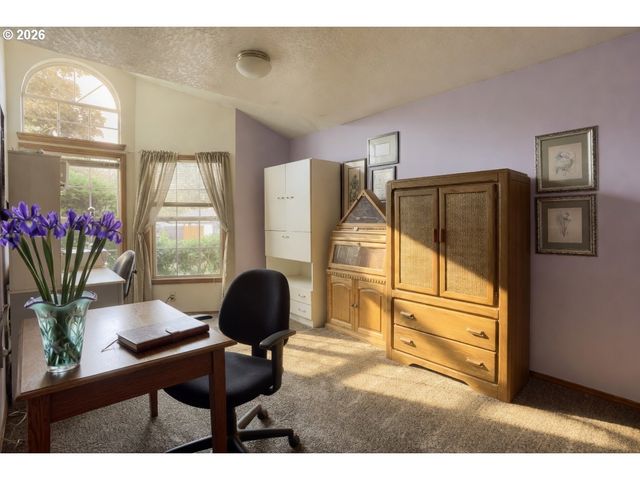 6912 Se BLAINE St, Hillsboro, OR 97123