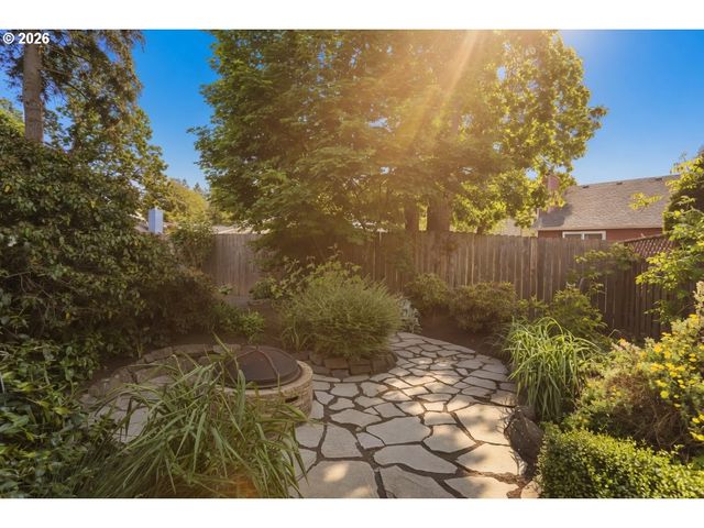 6912 Se BLAINE St, Hillsboro, OR 97123