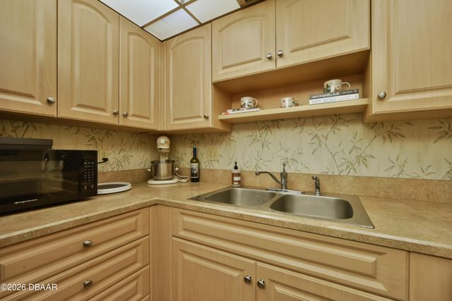 1415 Ocean Shore Blvd Apt 205, Ormond Beach, FL 32176