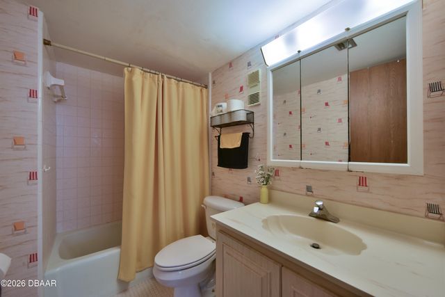 1415 Ocean Shore Blvd Apt 205, Ormond Beach, FL 32176