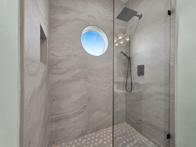 979 Oneal Road, Crystal Beach, TX 77650