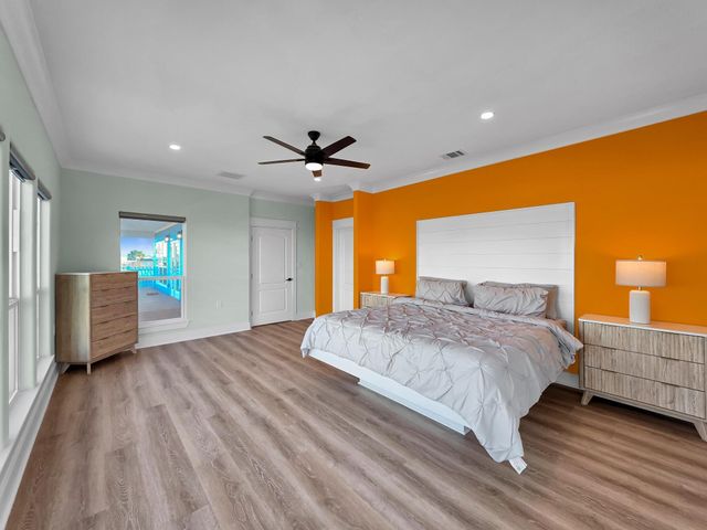 979 Oneal Road, Crystal Beach, TX 77650