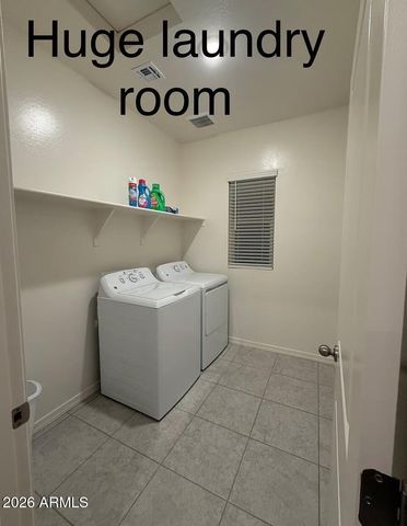 2051 E NIGHT RIDER Road, San Tan Valley, AZ 85140