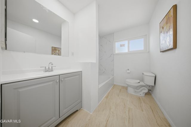 1133 W Avenue J15, Lancaster, CA 93534