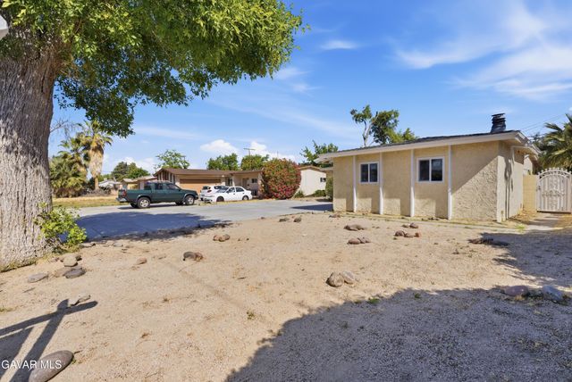 1133 W Avenue J15, Lancaster, CA 93534