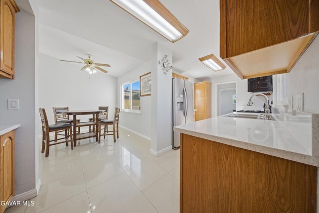1133 W Avenue J15, Lancaster, CA 93534