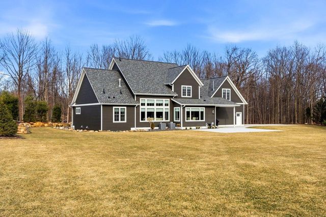 3815 Densmore COURT, Slinger, WI 53086