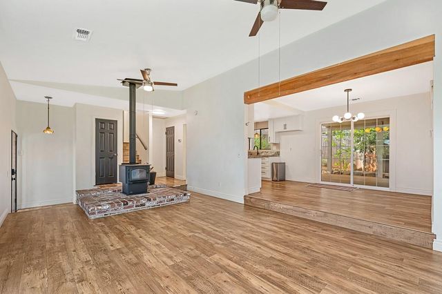 119 Toyon Dr, Auburn, CA 95603