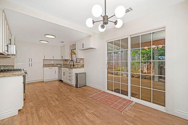 119 Toyon Dr, Auburn, CA 95603