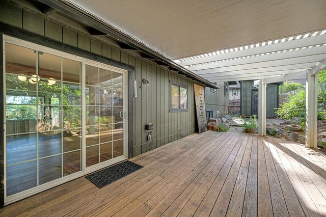 119 Toyon Dr, Auburn, CA 95603