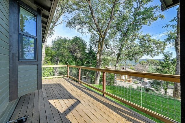 119 Toyon Dr, Auburn, CA 95603