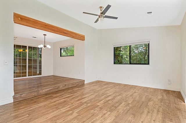 119 Toyon Dr, Auburn, CA 95603