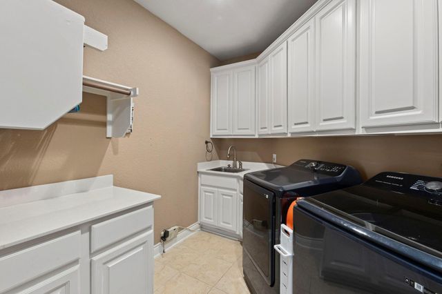 128 Portulaca CT, Driftwood, TX 78619