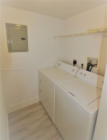 17150 N Bay Road 2612, Sunny Isles Beach, FL 33160