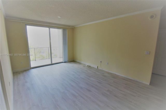 17150 N Bay Road 2612, Sunny Isles Beach, FL 33160