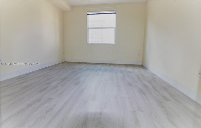 17150 N Bay Road 2612, Sunny Isles Beach, FL 33160