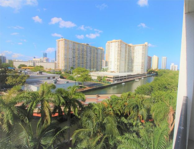 17150 N Bay Road 2612, Sunny Isles Beach, FL 33160
