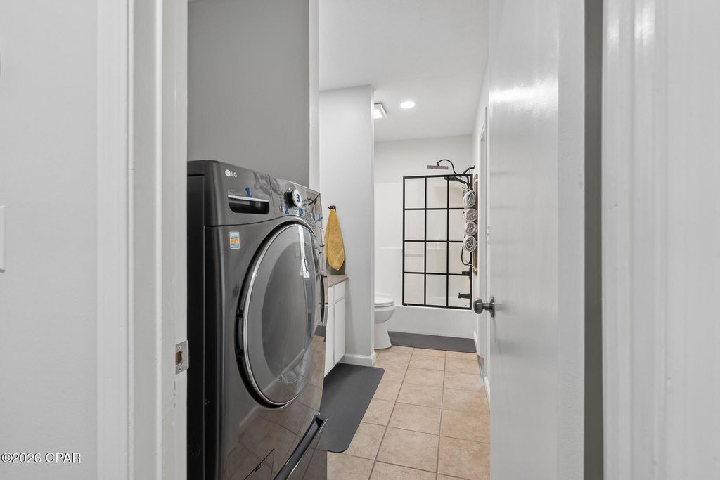Image 14 of property listing at 185 Kimberly Drive, Panama City Beach, FL 32407