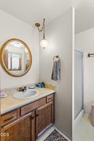 2060 Archer Drive, Medford, OR 97501
