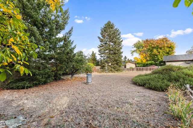 2060 Archer Drive, Medford, OR 97501