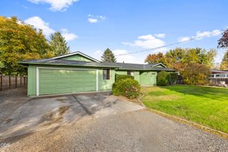 2060 Archer Drive, Medford, OR 97501